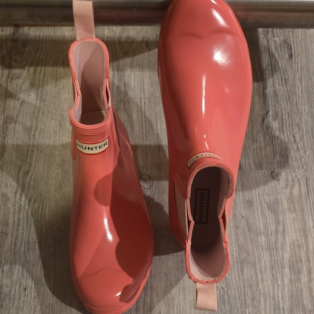 Hunter Women's Coral Rain Boots - Picture 2 of 4